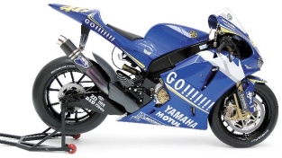 GY.16282  Yamaha YZR M1 Valentino ROSSI Gauloises Yamaha Team 20